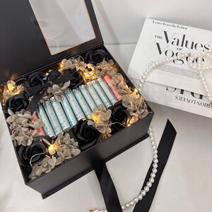 Secret money flower box