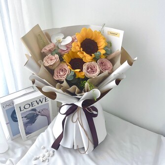 Sunflower w Cappucino Rose Bouquet