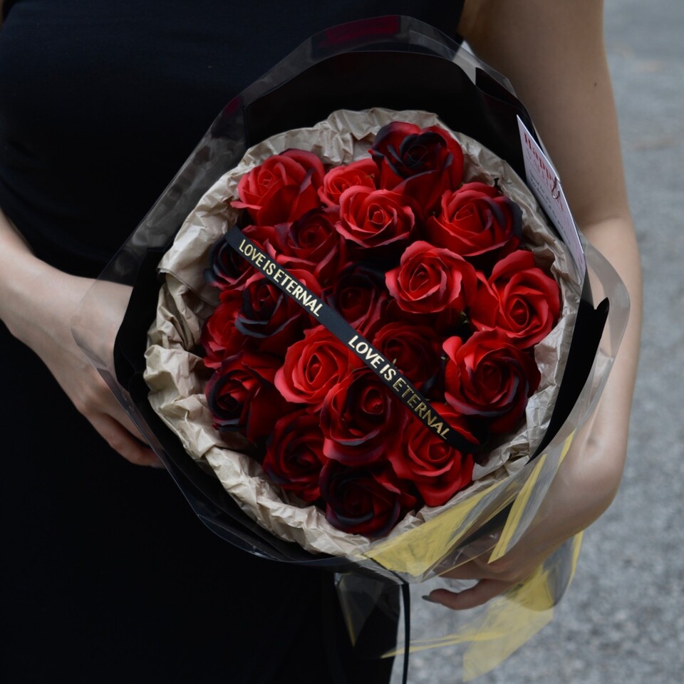 Falling in Love - VSpecial2025