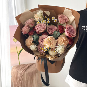 Grand cappuccino mix blooms