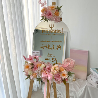 Nude pink theme opening mirror flower stand