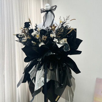 Model Outfit Flower - Cool Lady Boss