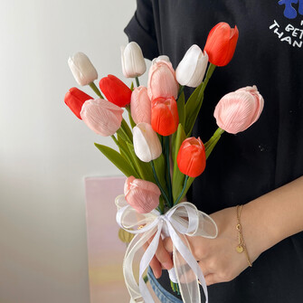 Tulips Bridal Rom Soap bouquet 02
