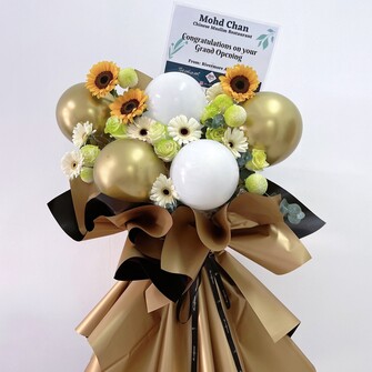 Emerald gold opening flower stand