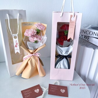 Simple Love - MomSpecial 2023